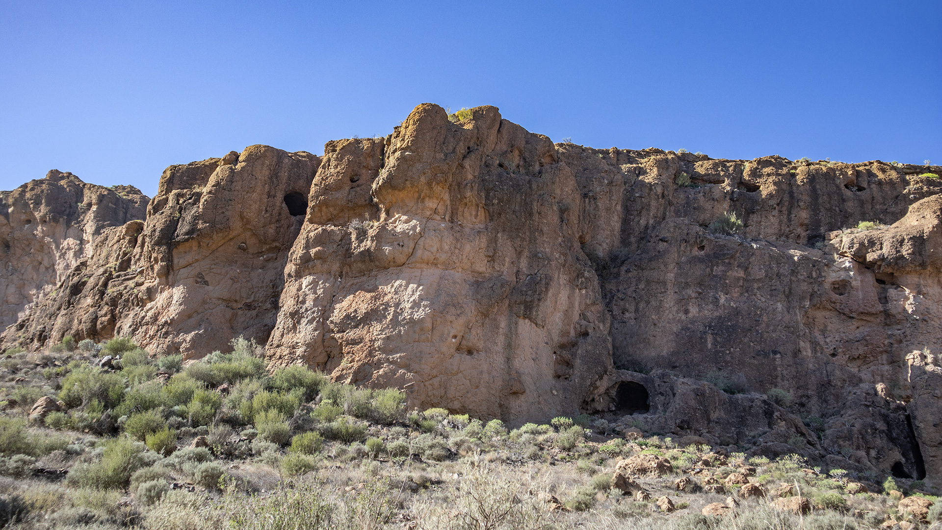 Höhlenwohnung Cueva del Péndulo im Soria-Tal.
