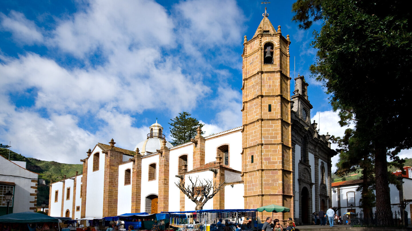 Die Basílica de Nuestra Señora del Pino in Teror auf Gran Canaria – Ziel einer der größten Wallfahrten Spaniens.