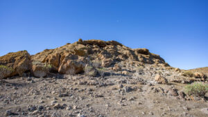 Felskuppe mit den Cuevas de Majada, Majada Alta, Gran Canaria.