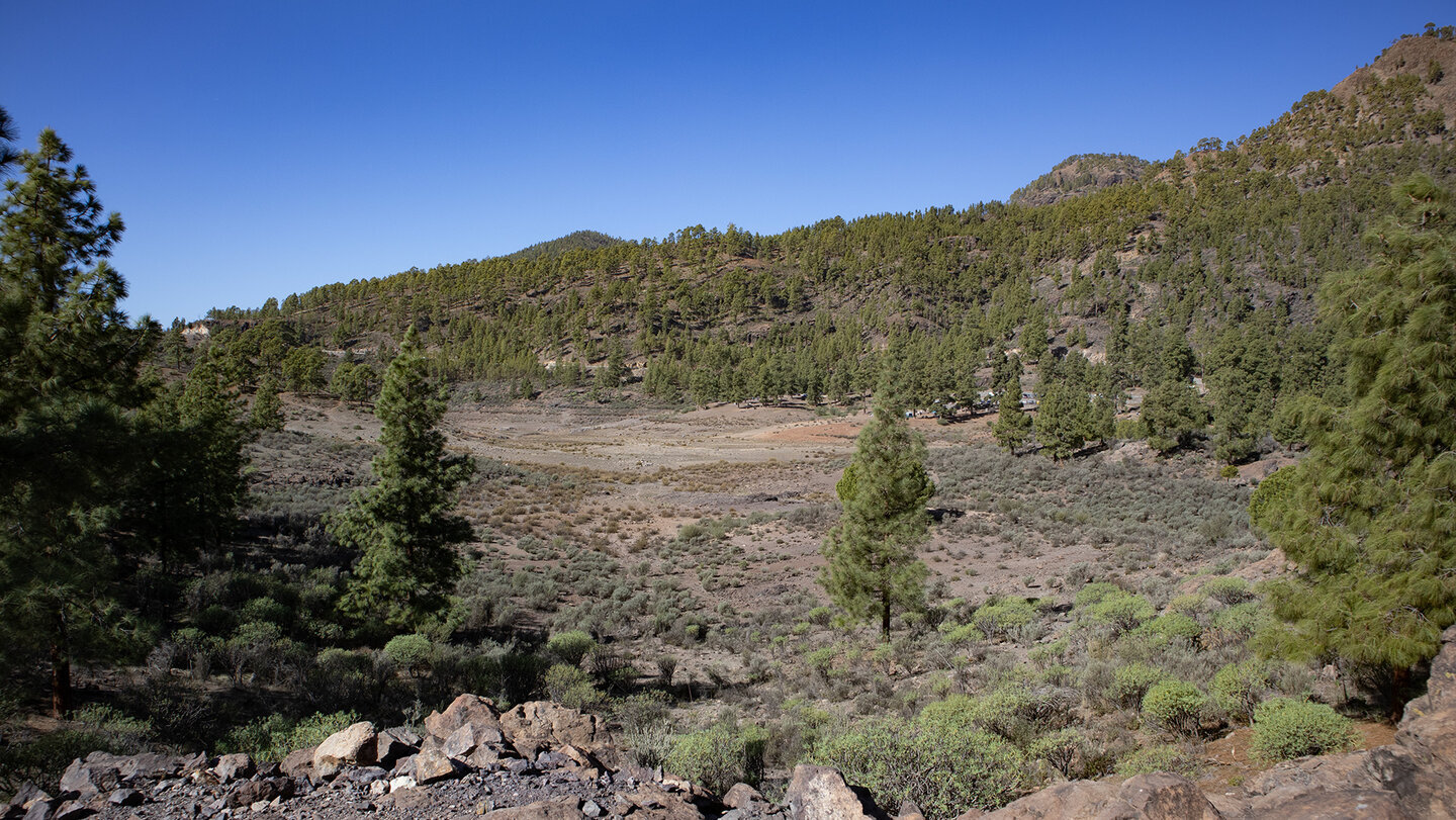 Trockener Arm des Stausees Presa de las Niñas, Gran Canaria.