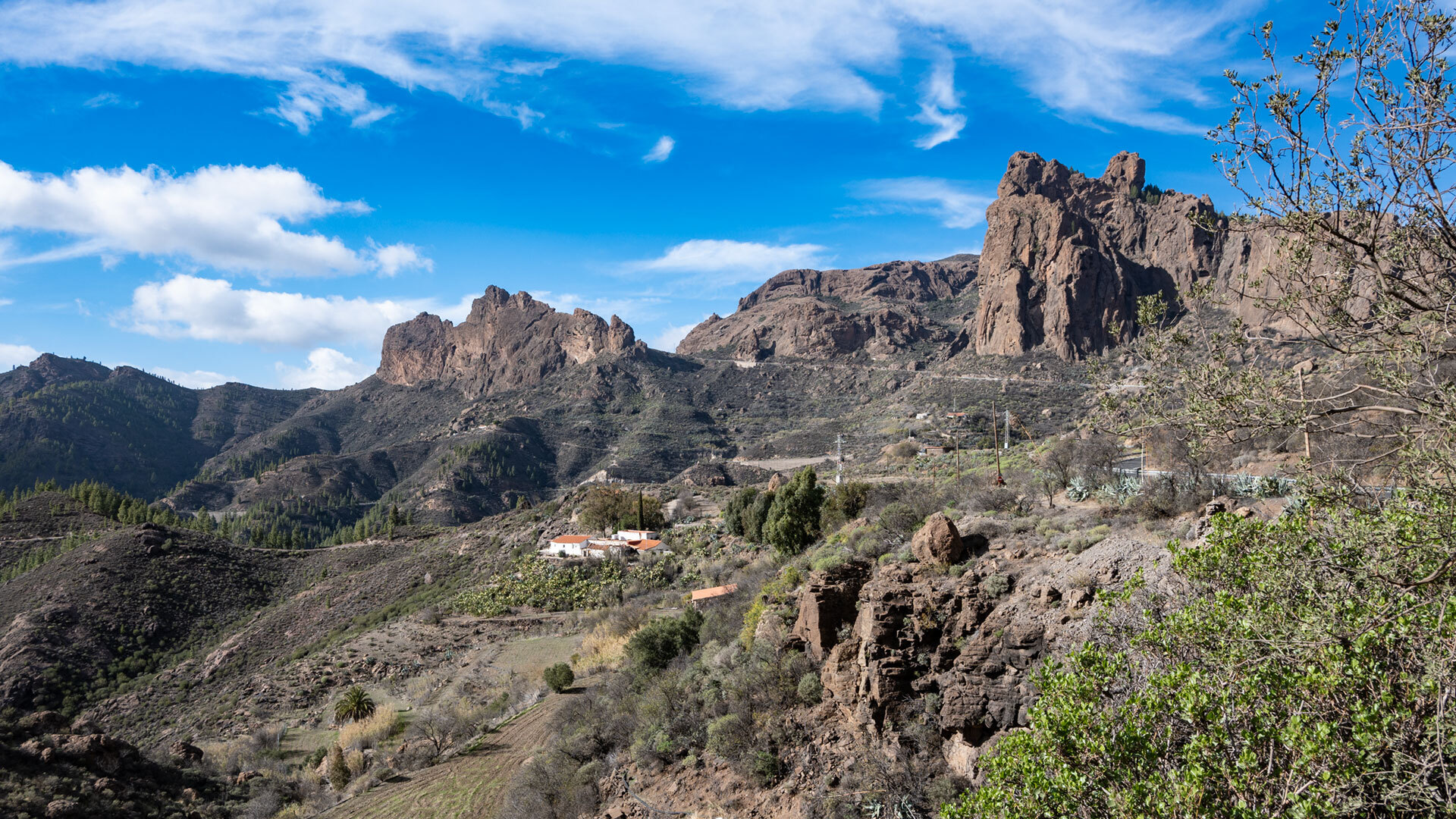 Entlang der Wanderroute öffnet sich der Blick auf La Candelilla
