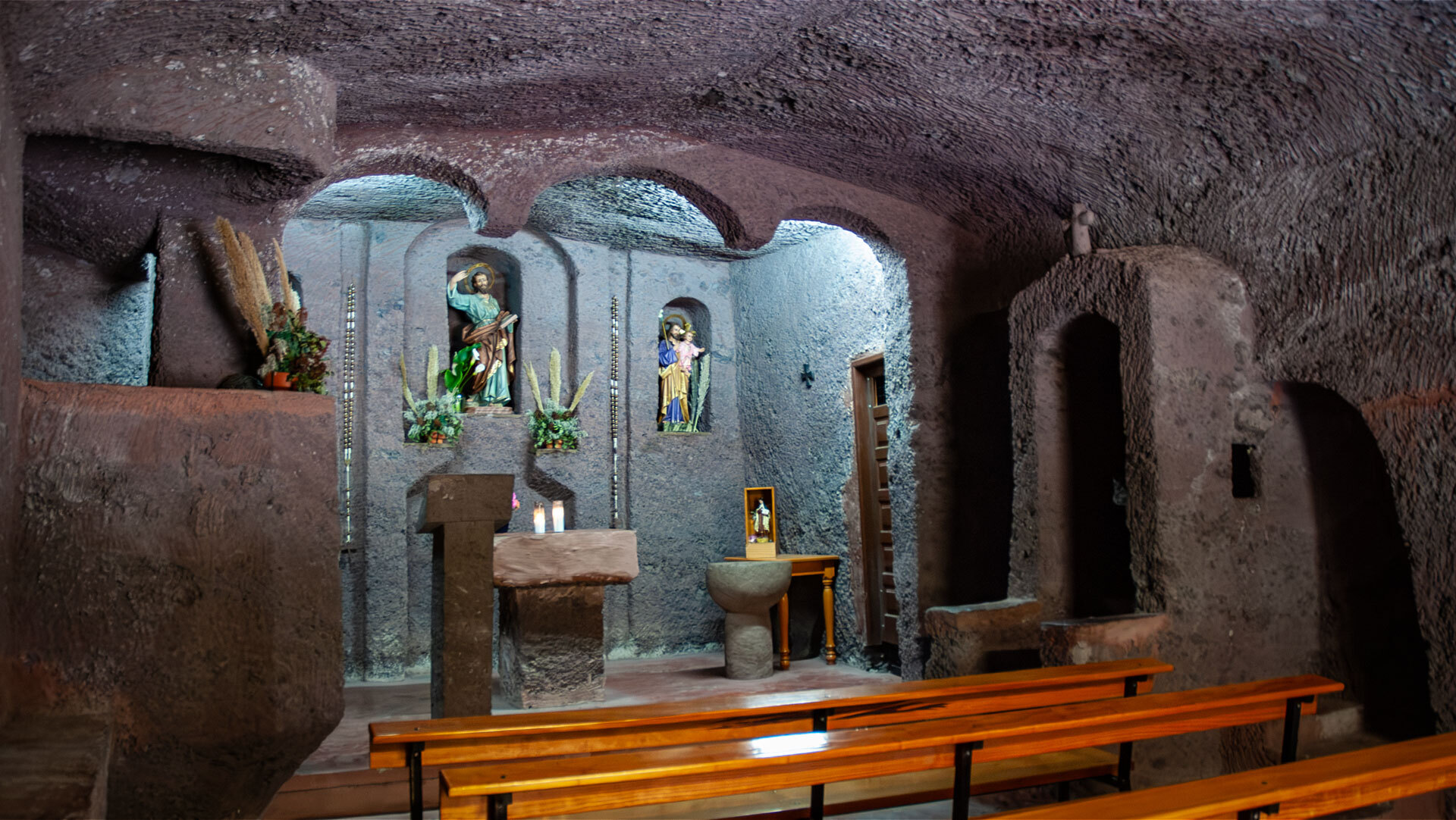 Höhlenkirche im Barranco de Guayadeque.