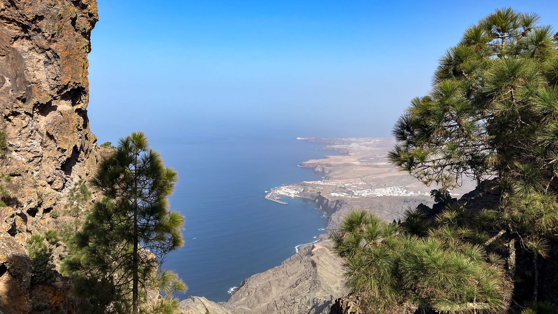 Küstenpanorama vom Roque Faneque.
