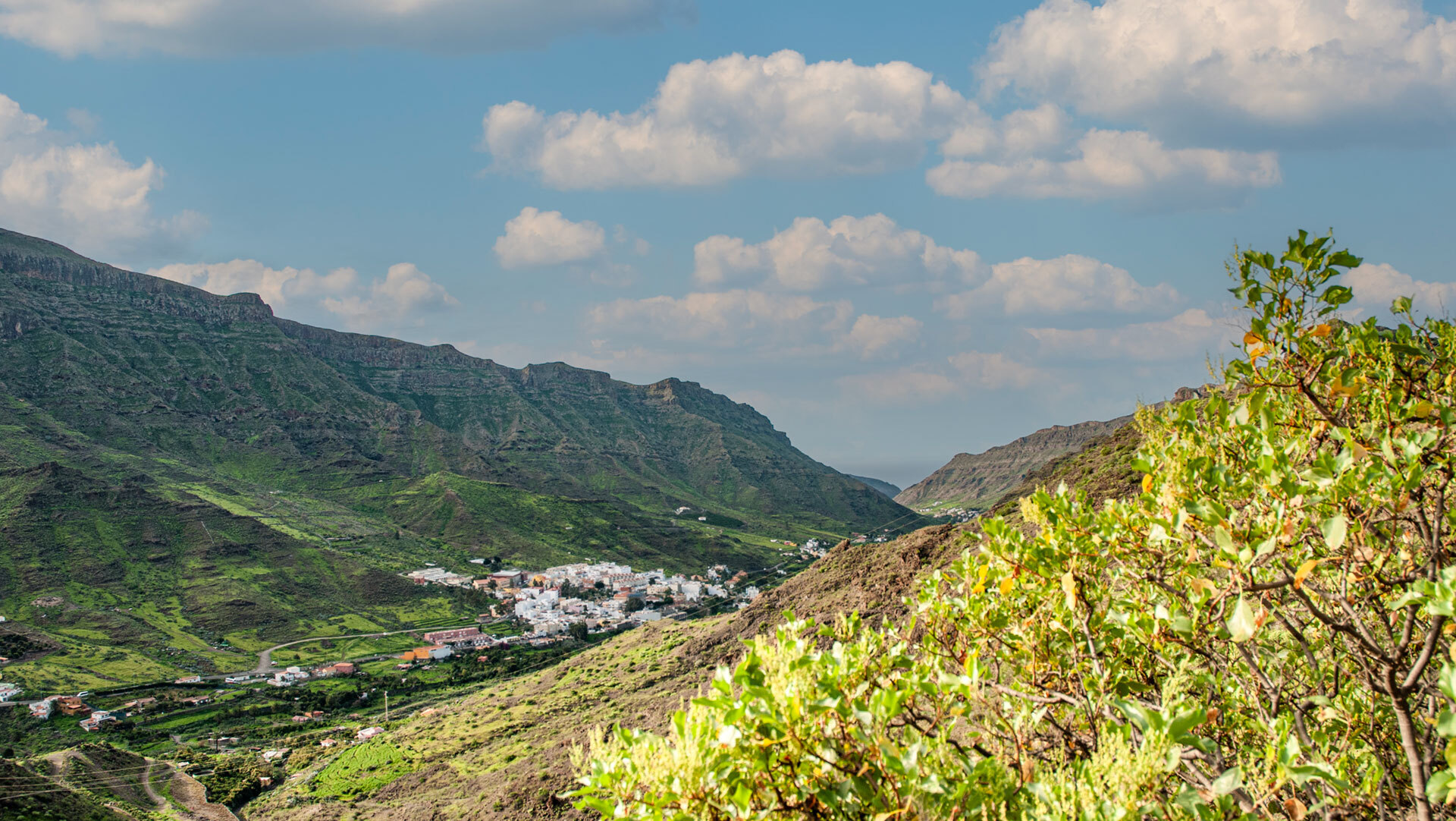 Die terrassierten Berghänge im Barranco de Mogán zeugen von der traditionellen Landwirtschaft im Südwesten Gran Canarias.