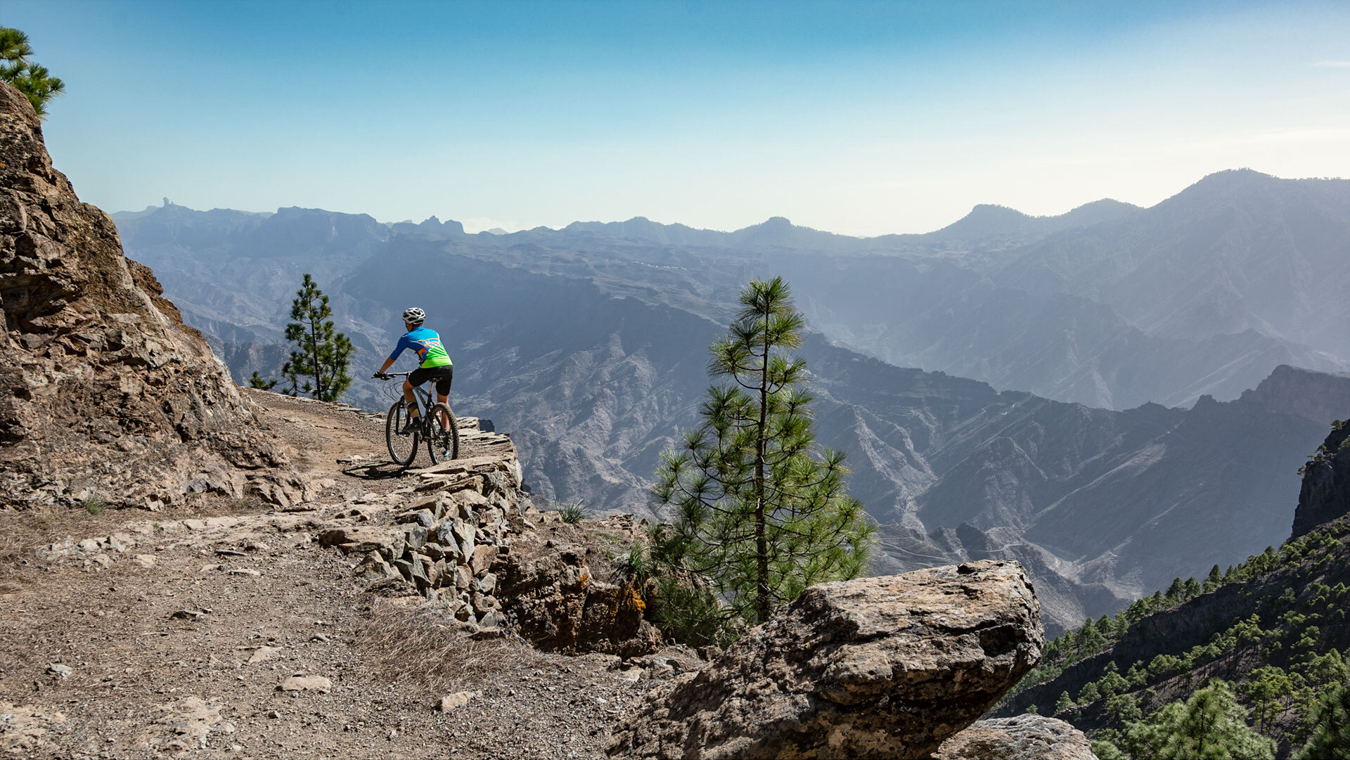 Gran Canaria bietet Mountainbikern eine Vielfalt an Trails – von schroffem Bergland bis zu tiefen Schluchten.