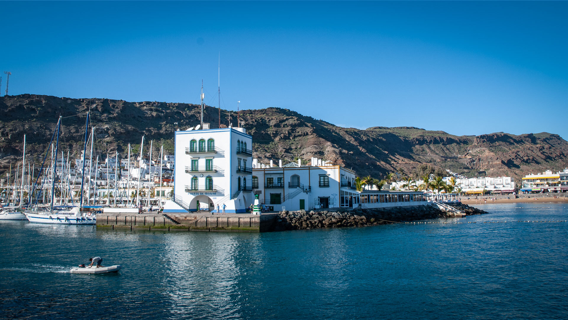 Der Yachthafen und Strand von Puerto de Mogán zählen zu den beliebtesten Zielen im Südwesten Gran Canarias.